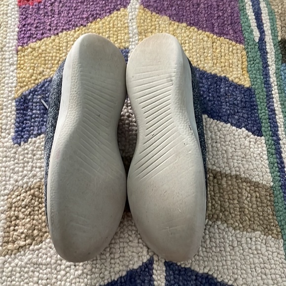 Allbirds Gray Sneakers size 7 - Picture 7 of 9